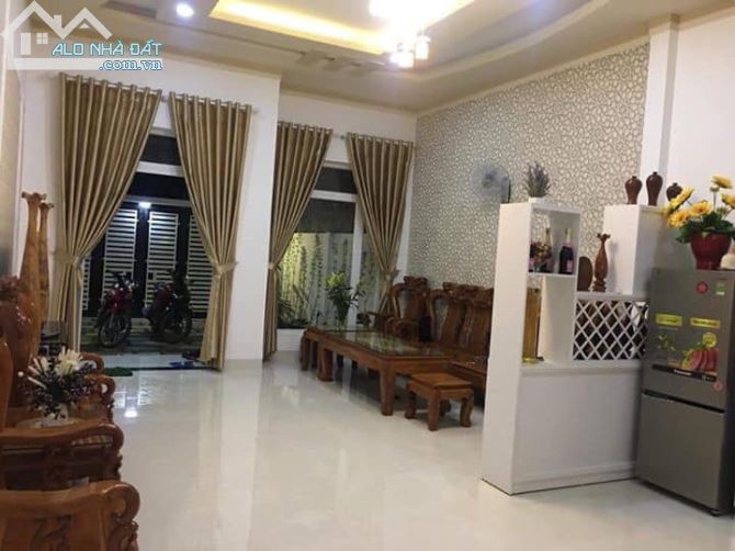 Bán biệt thự phố số 93 Liễu giai mới xây giá 7.7 tỷ không bớt